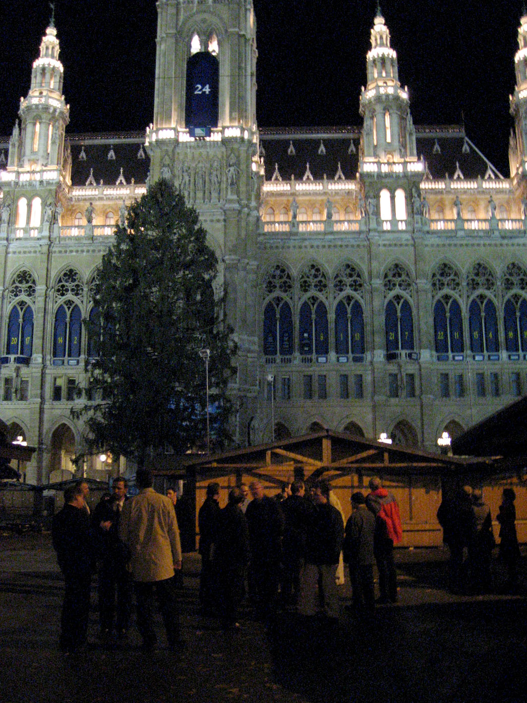 06-11-09_2249 In front of the City hall 